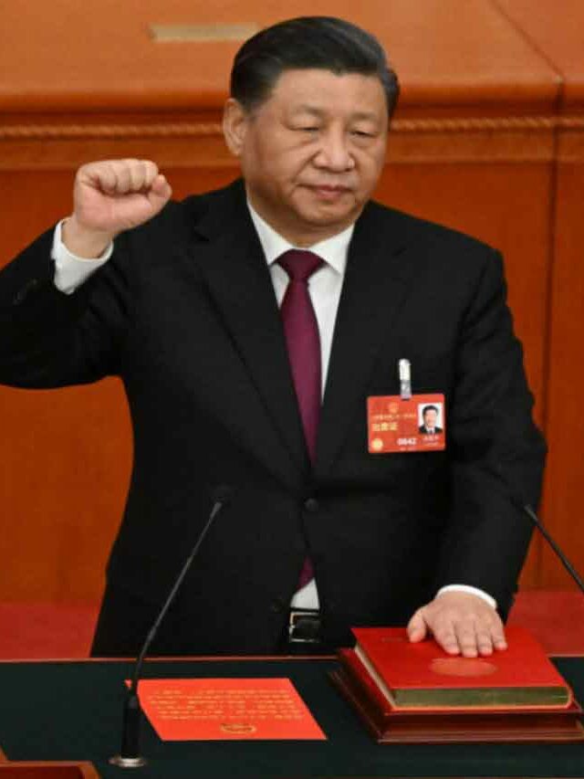 Urgente:  Xi Jinping é reeleito